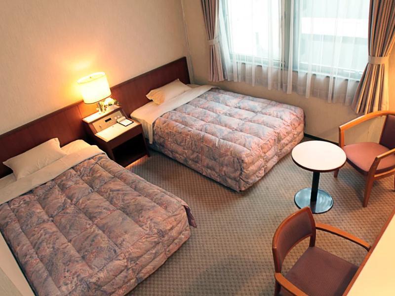 Quincy'S Inn Toyohashi Exteriör bild
