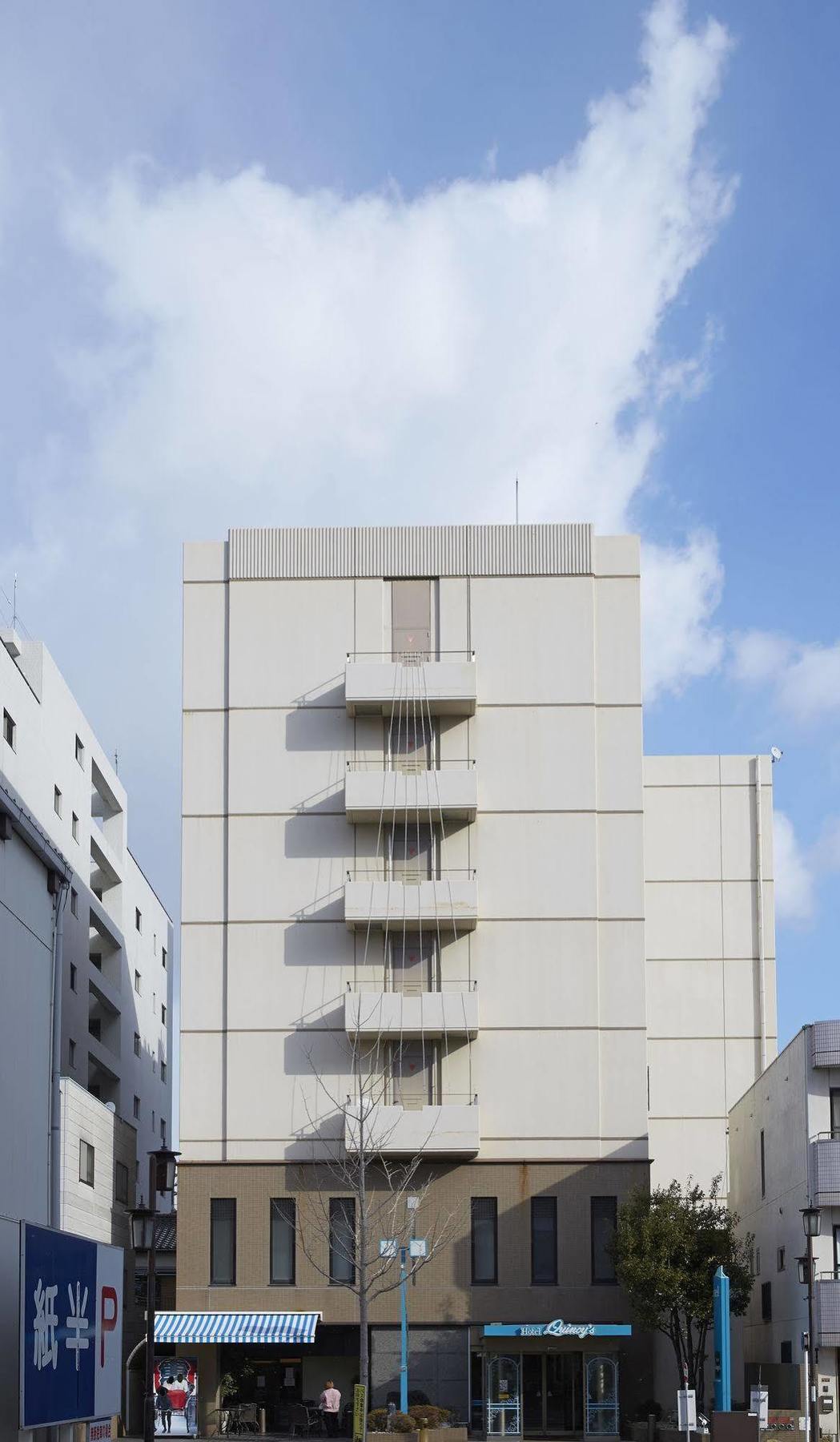 Quincy'S Inn Toyohashi Exteriör bild