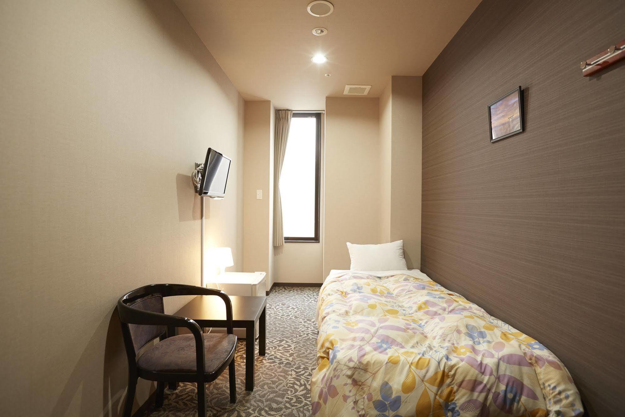 Quincy'S Inn Toyohashi Exteriör bild